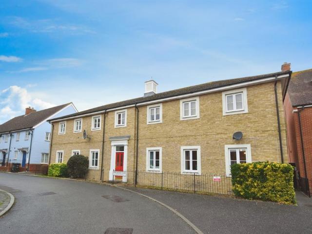 Flat for sale in Chelmsford, Essex
