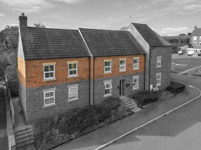 Flat for sale in Alverton, East Midlands