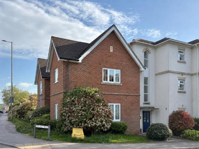 Flat for sale in Dromore, Oxfordshire