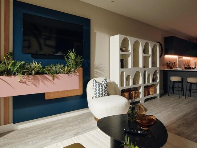 Flat for sale in London Borough of Hounslow, Strand