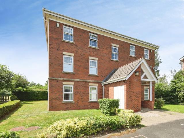 Flat for sale in Balsall, West Midlands