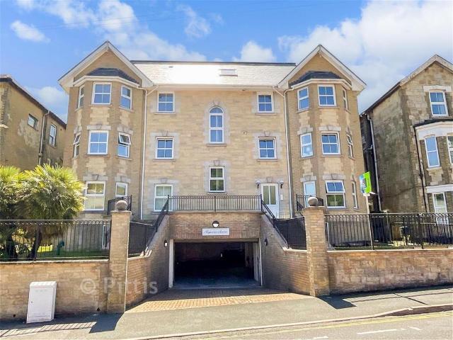 Flat for sale in Cowlease, Ventnor