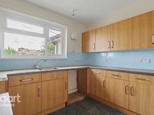 Flat for sale in Snipeshill, Oad Street