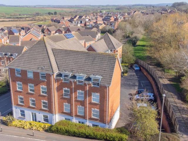 Flat for sale in Hamilton, Old Wharf