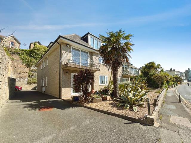 Flat for sale in Cowlease, Ventnor