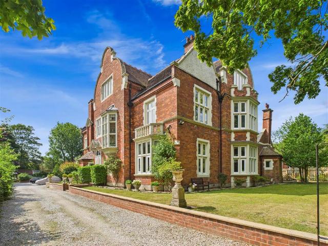 Flat for sale in Hessle, East Riding Of Yorkshire
