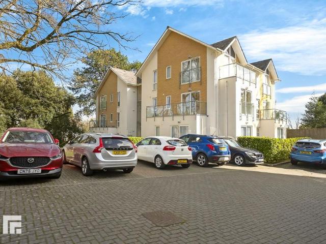 Flat for sale in Falcon Lodge, Wales