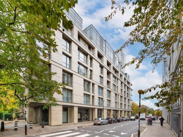Flat for sale in Belsize Park, Cat Hill