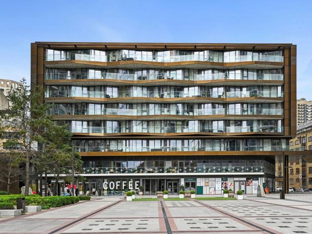 Flat for sale in St. George in the East, Wapping