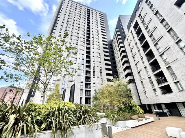 Flat for sale in Hulme, Georgia