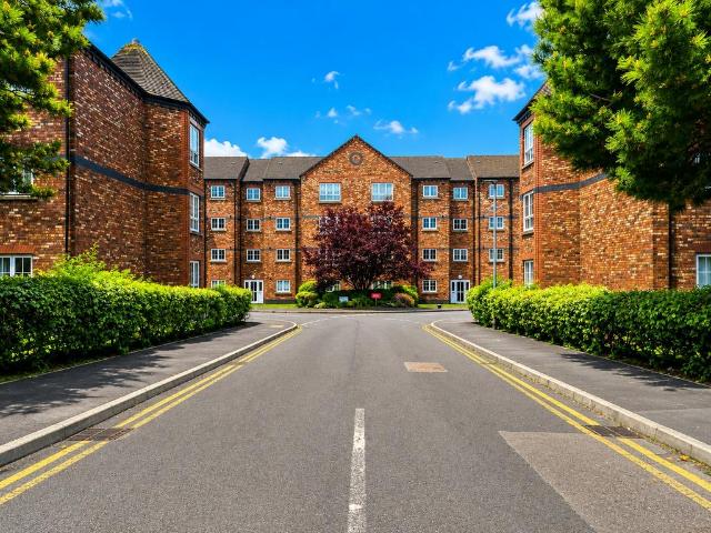 Flat for sale in Hoole, Two Mills
