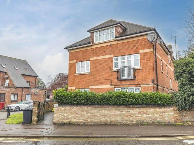 Flat for sale in Slough, Isle Of Man