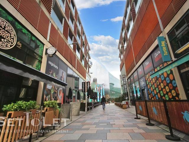 Flat for sale in Black Friars, Old Wharf