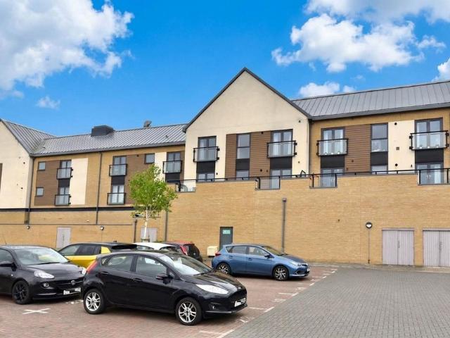 Flat for sale in Biggleswade, Bedfordshire