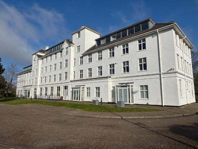 Flat for sale in St Crispin's, Duston