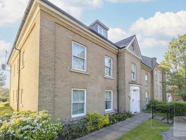 Flat for sale in East Bank, Norfolk