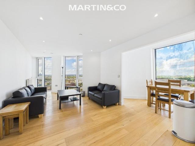 Flat for sale in Stratford Marsh, Greater London