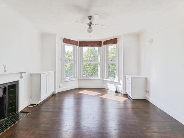Flat for sale in Huntingdon, Cambridgeshire