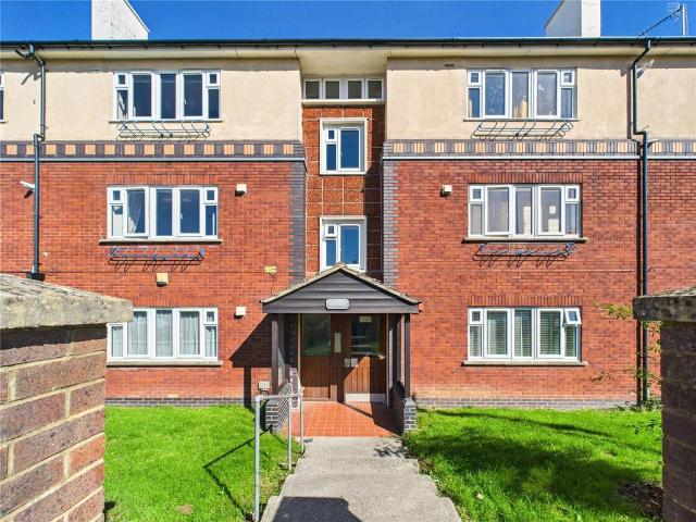 Flat for sale in Feckenham, City Of Bristol