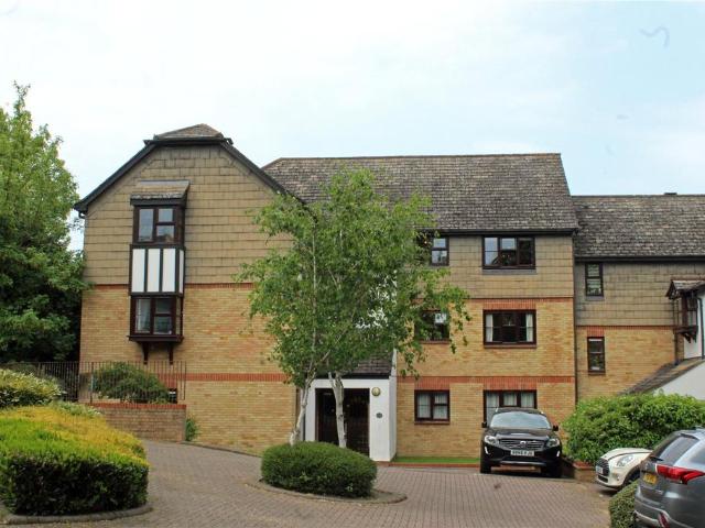 Flat for sale in Muswell Hill, Greater London