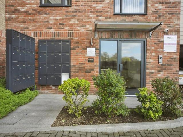 Flat for sale in Chedburgh, Suffolk