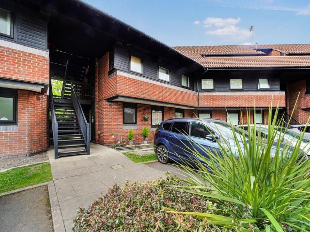 Flat for sale in Oakwood, Warrington