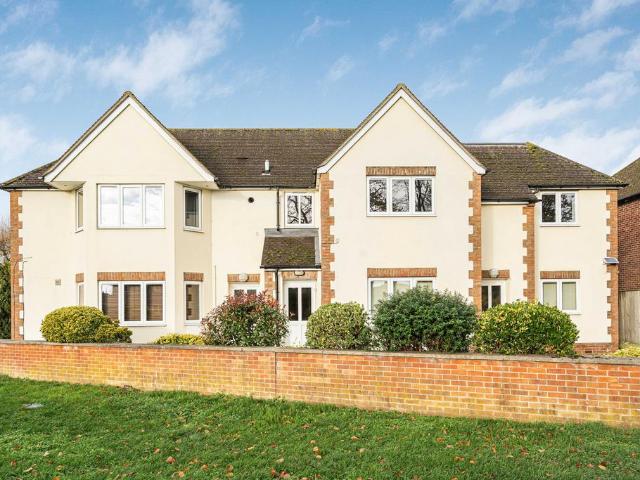 Flat for sale in Elmsbrook, Evershot