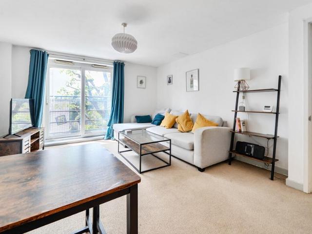 Flat for sale in Hollingdean, Brighton & Hove