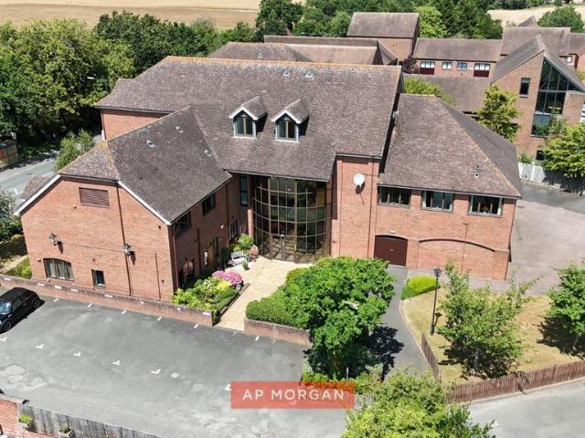 Flat for sale in Hockley Heath, West Midlands