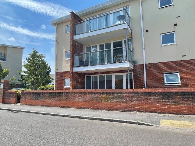 Flat for sale in Hythe and Dibden, Ashurst Bridge