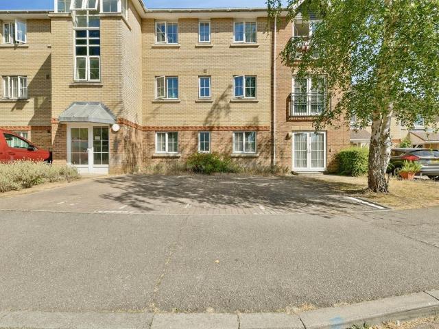 Flat for sale in Chells, Shephall