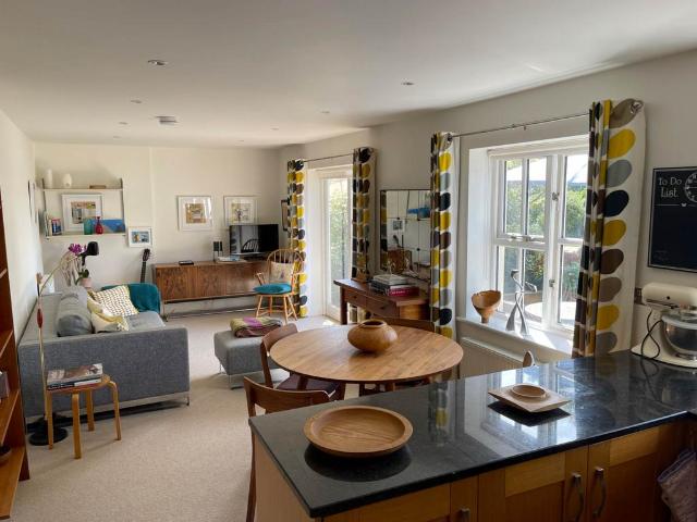 Flat for sale in Lewes, Iford