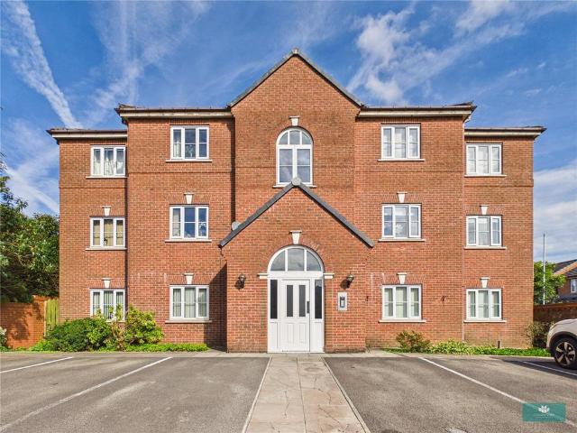 Flat for sale in Shaw Side, Oldham