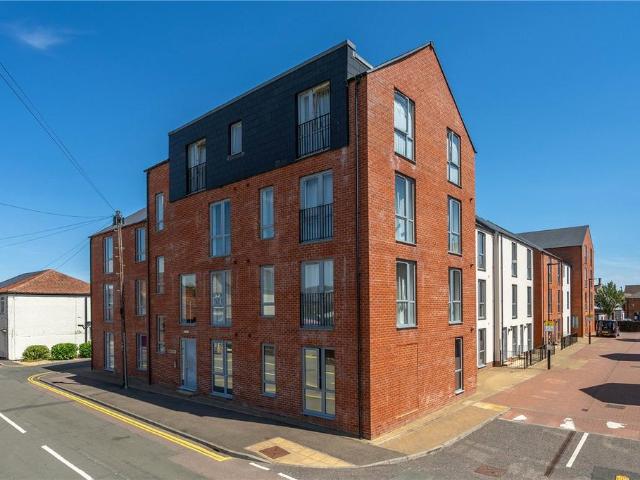Flat for sale in Westfield, Barholm
