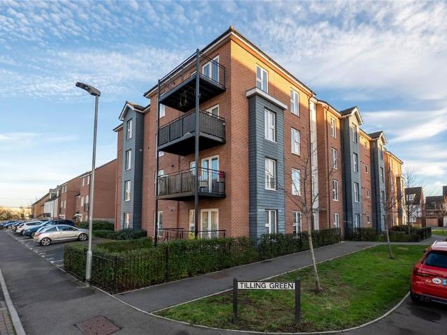 Flat for sale in Dunstable, Bedfordshire