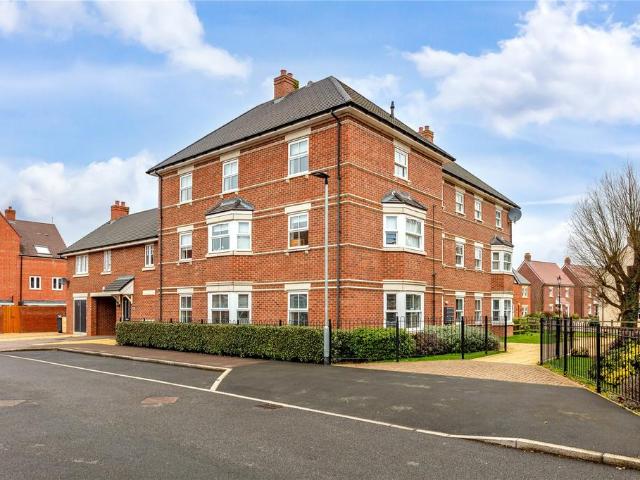 Flat for sale in Bedford
