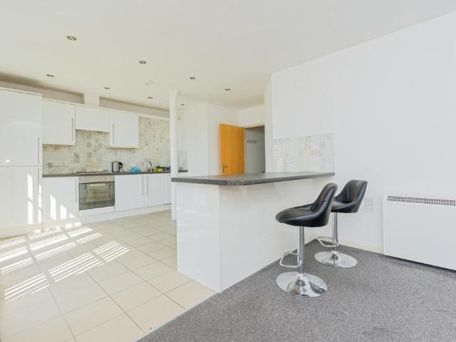 Flat for sale in Newton Wood, Greenheys