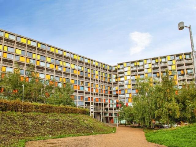 Flat for sale in Sheaf Valley Quarter, Sheffield
