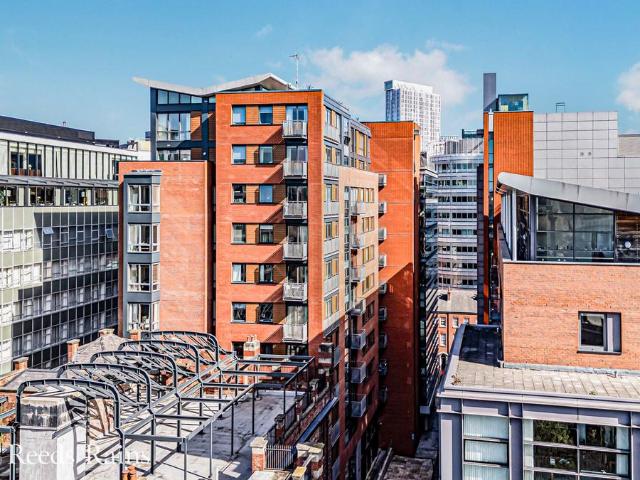 Flat for sale in City Centre, Georgia