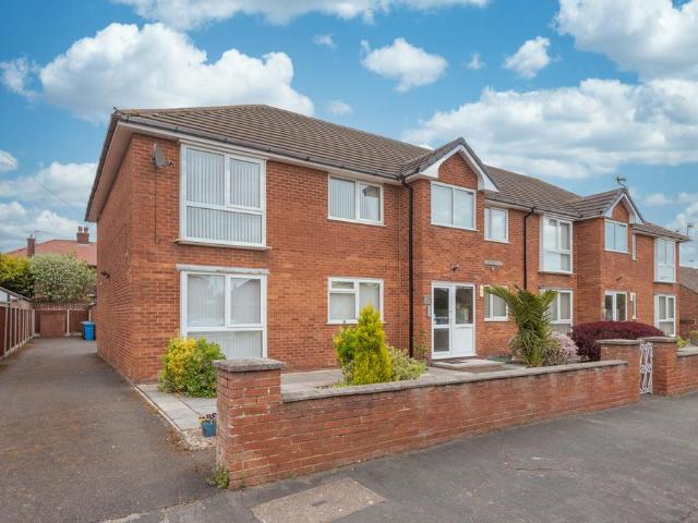 Flat for sale in Fairhaven, Lytham