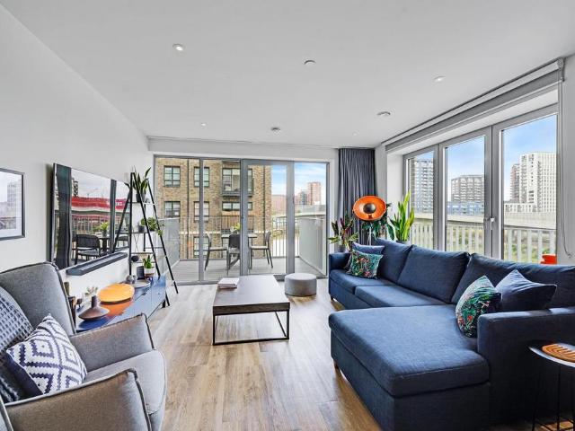 Flat for sale in Goodluck Hope, Blackwall