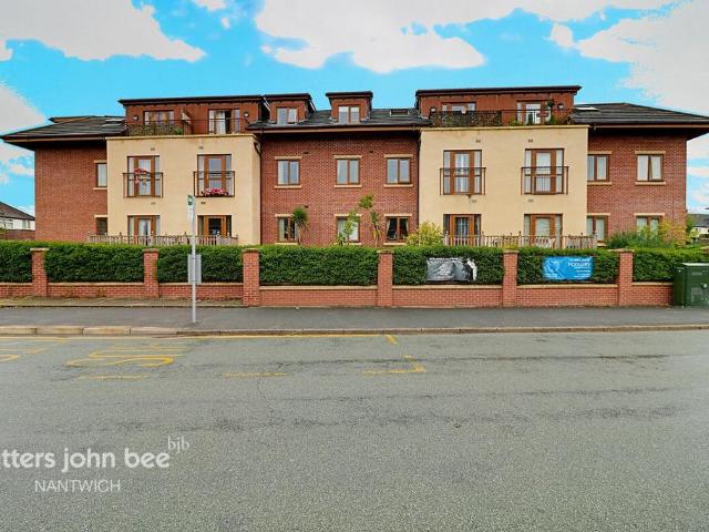 Flat for sale in Kingsbourne, Nantwich