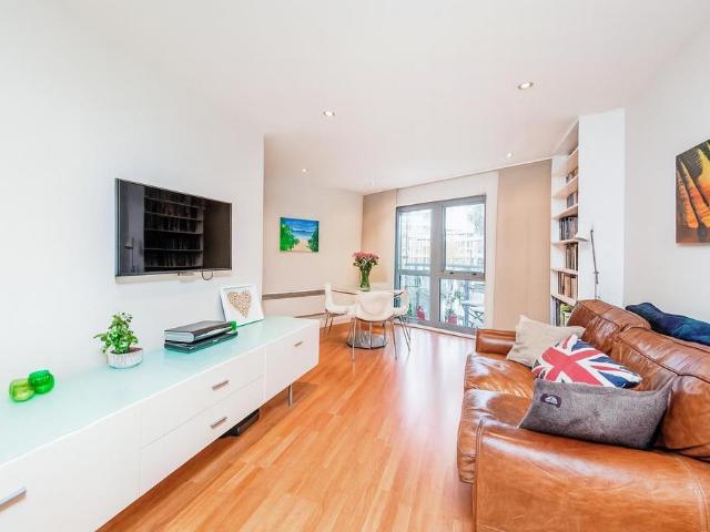 Flat for sale in Shoreditch, Greater London