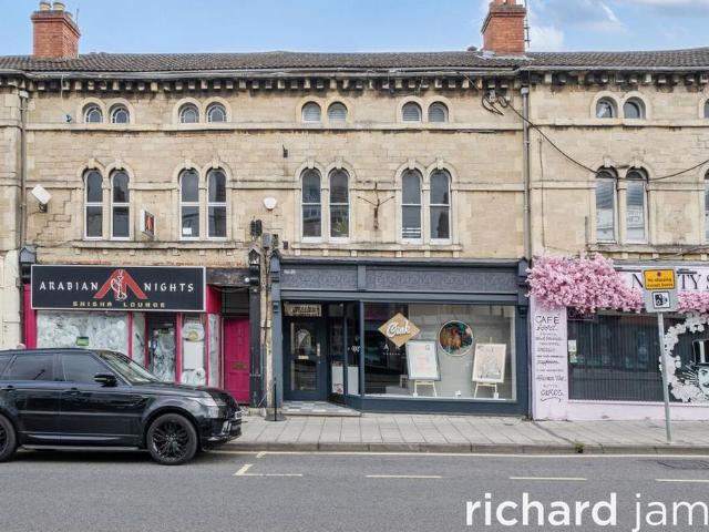 Flat for sale in Rodbourne, Swindon