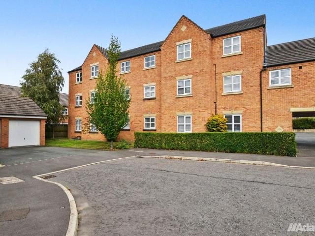 Flat for sale in Edgewater Park, Warrington