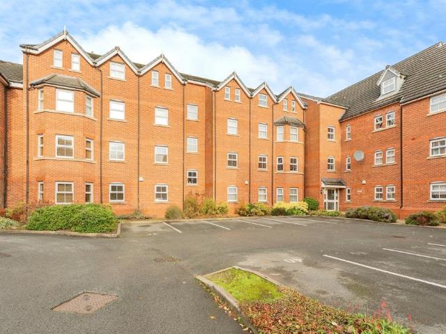 Flat for sale in Poulton, Bebington