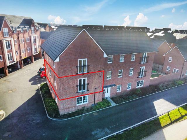 Flat for sale in Southport, Sefton