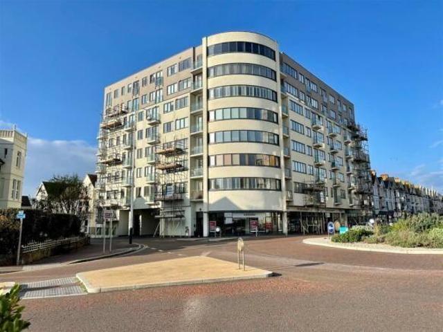 Flat for sale in Central, Heathlands