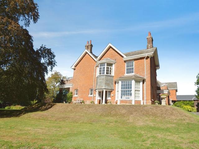 Flat for sale in Barton Stacey, Hampshire