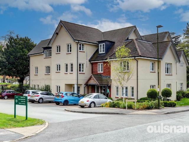 Flat for sale in Stirchley, West Midlands